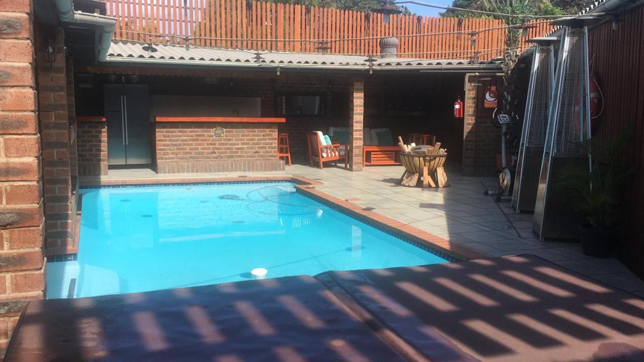 The Travel Inn Durban Exterior photo
