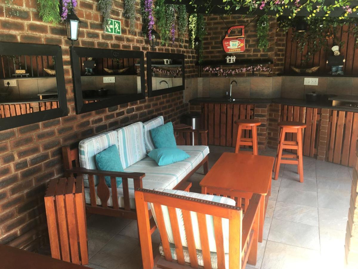 The Travel Inn Durban Exterior photo