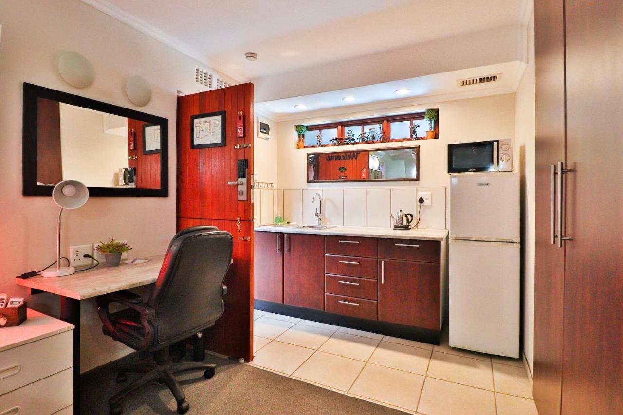 The Travel Inn Durban Exterior photo