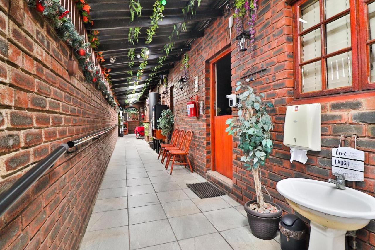 The Travel Inn Durban Exterior photo