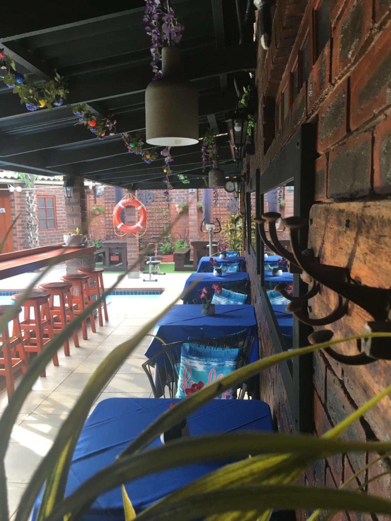 The Travel Inn Durban Exterior photo